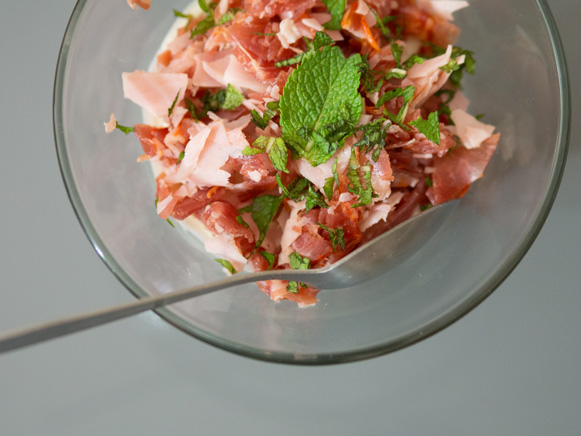 Verrine salée facile concombre fromage jambon coppa menthe