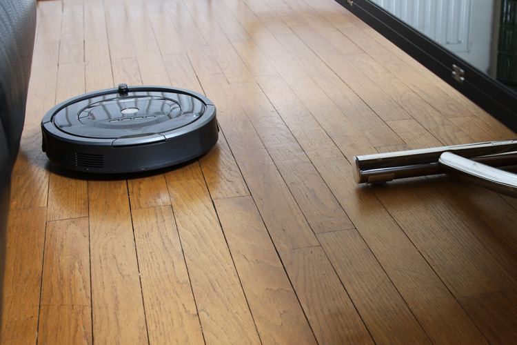 Test aspirateur robot Roomba 880