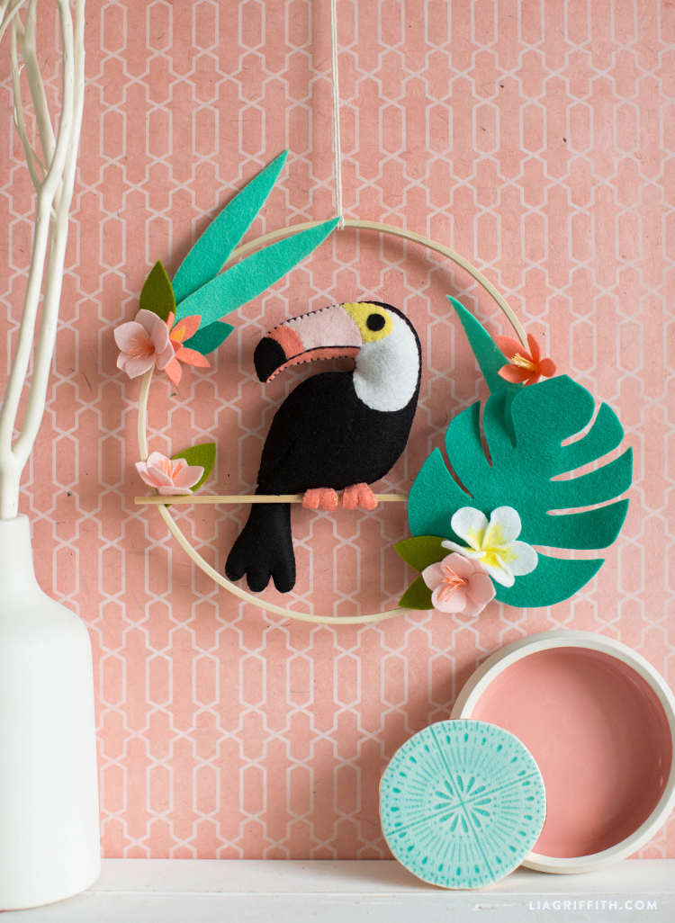 DIY_Felt_Toucan