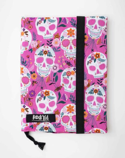 Protège carnet de santé cousu main en coton motif rock skull