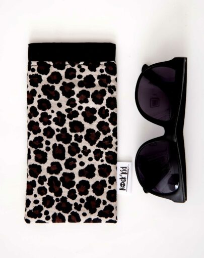 etui a lunettes cousu main motif leopard marron