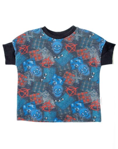 Tshirt cousu main de coupe oversize boxy taille 3-4 ans motif patchs skull