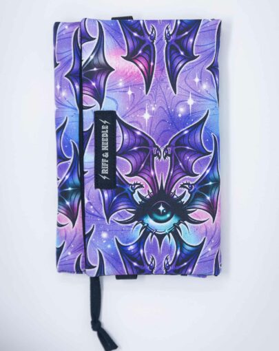 Couvre livre de poche format poche, cousu main, adaptable en épaisseur.