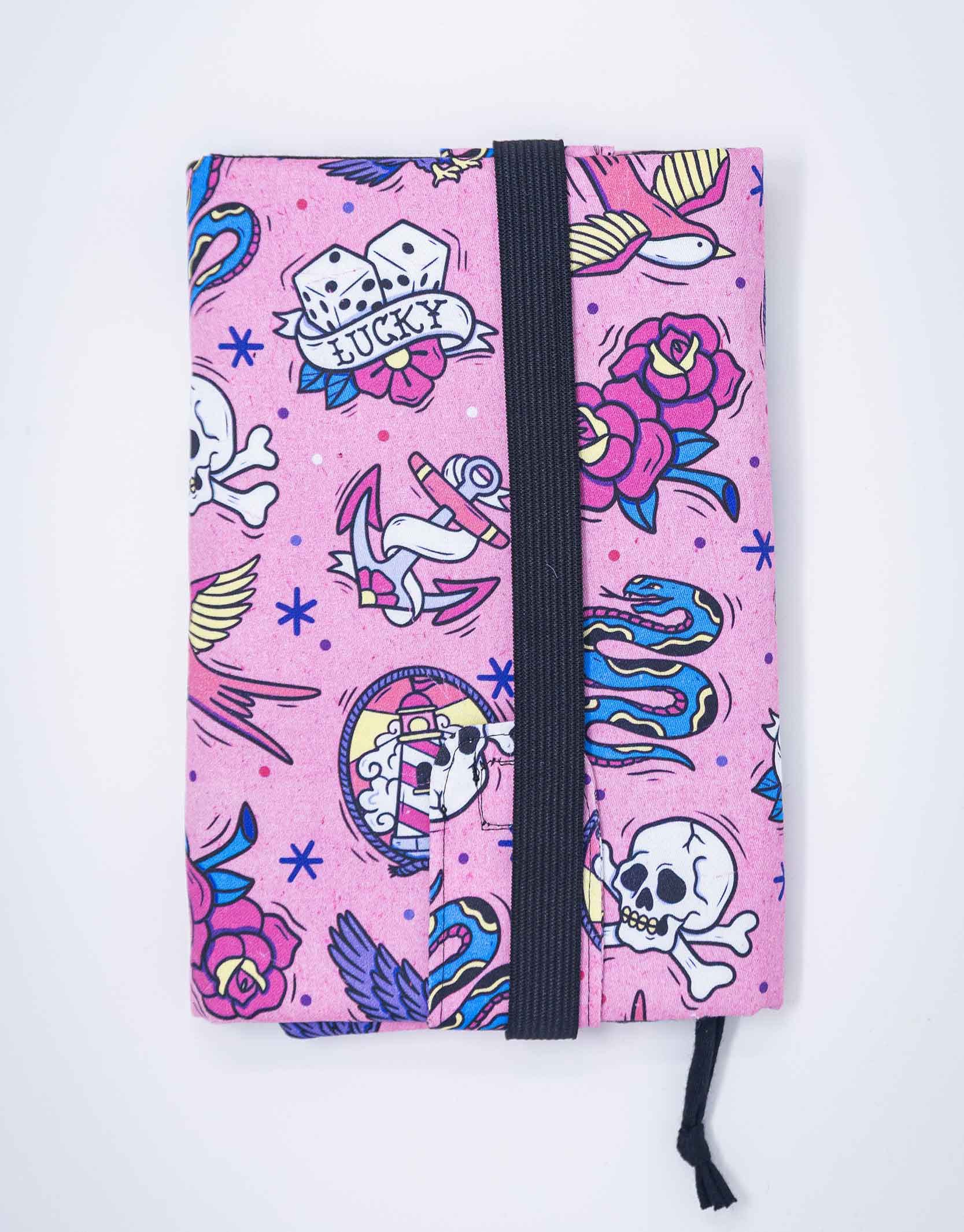 Couvre livre de poche tattoo rose