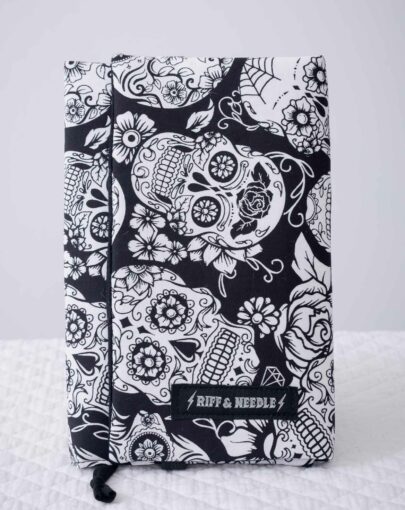 Couvre livre de poche Calaveras