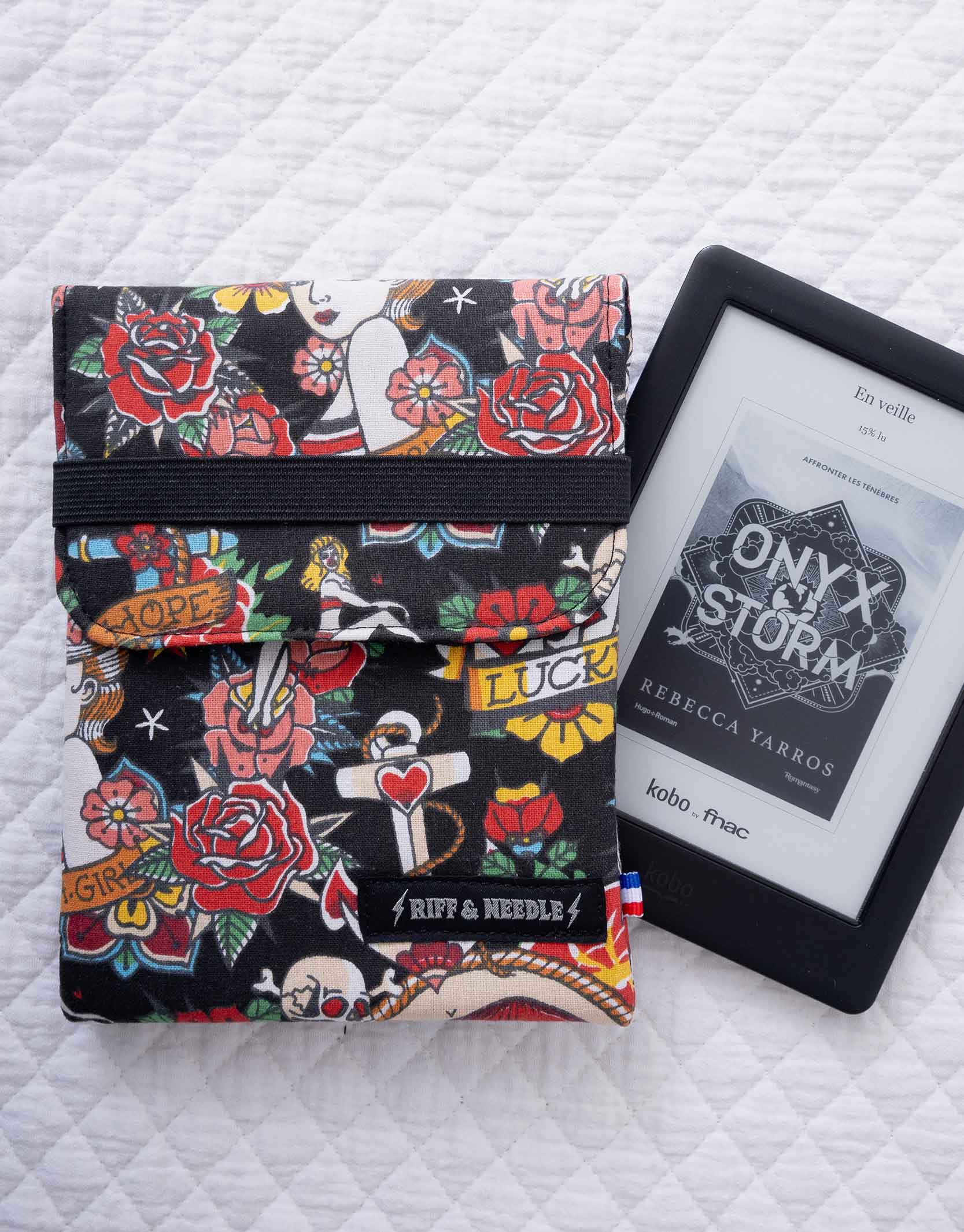 Pochette liseuse tattoo old school